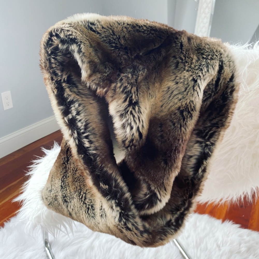 faux fur scarf